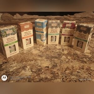 100% pure and natural essential oils sweet orange peppermint tea tree